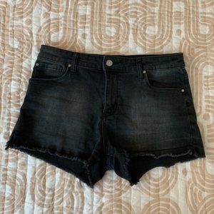Midrise Black Denim Shorts 🖤